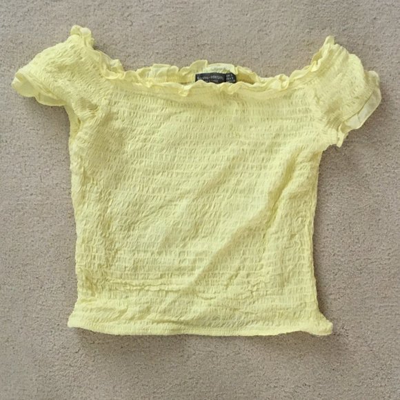 Yellow Ribbed Ruffle Crop - Picture 4 of 4